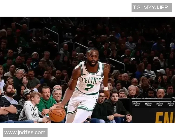 凯尔特人次节火力全开狂轰48分轻松领先魔术23分展现强大实力